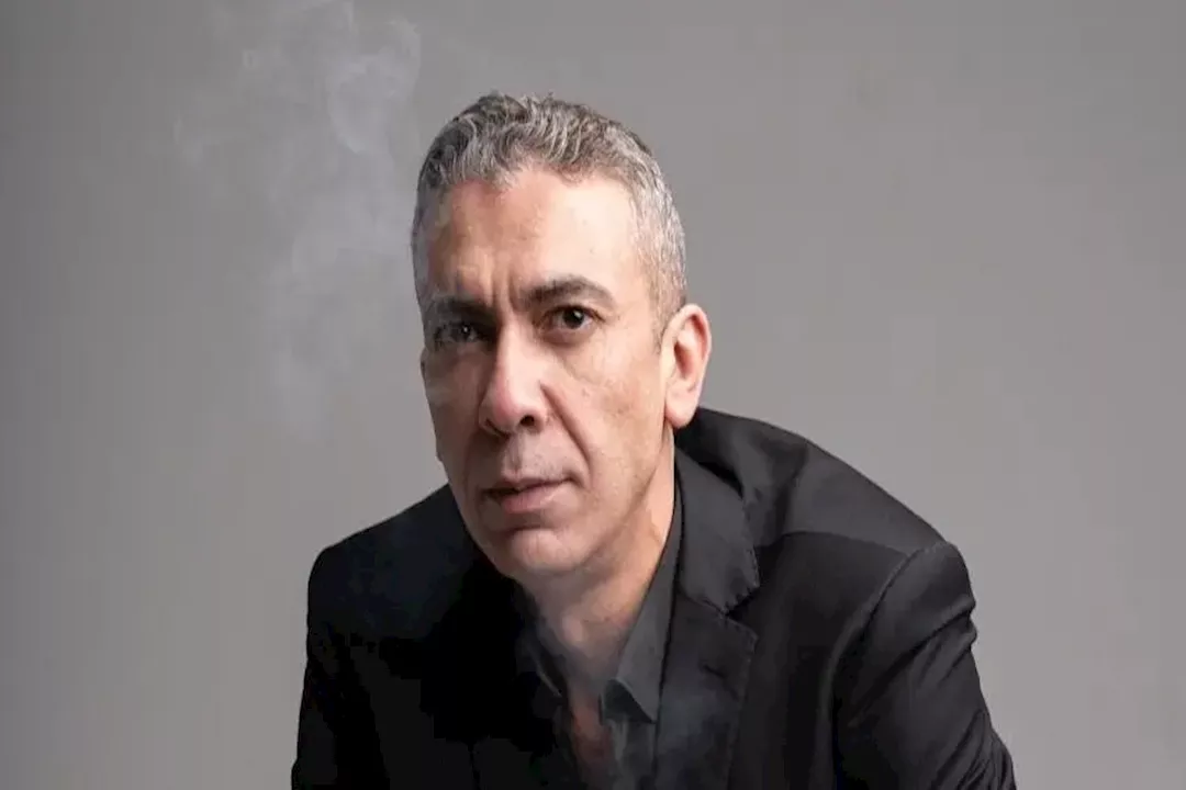 من هو ضياء العوضي؟ السيرة الذاتية الكاملة 2026