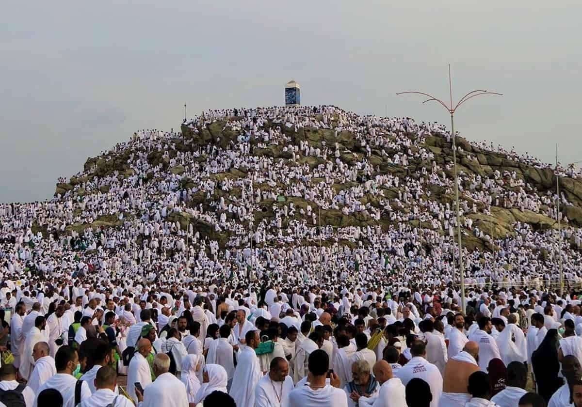 أفضل الأعمال وكيفية استغلال يوم عرفة من الفجر حتى الغروب