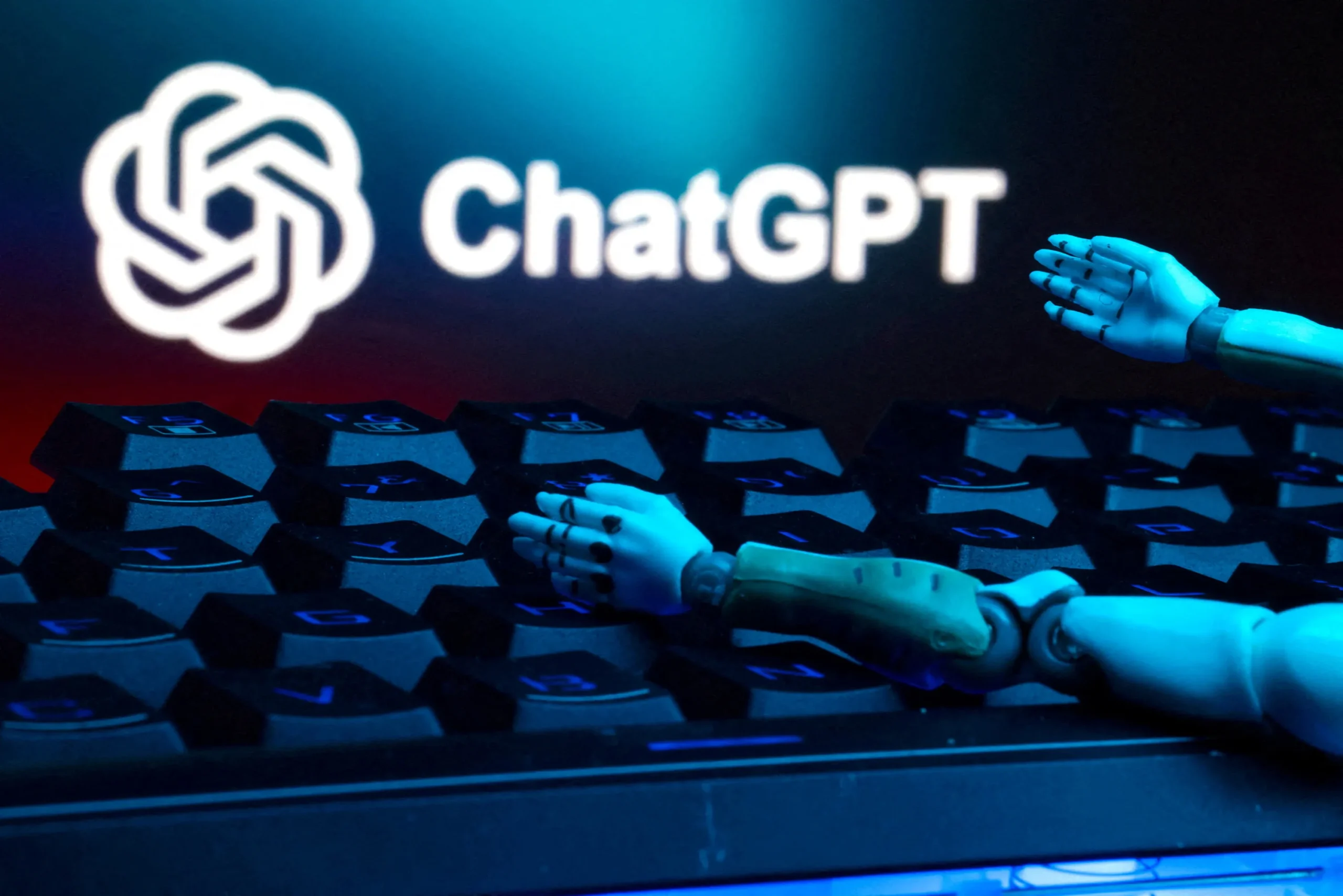 مقارنة بين ChatGPT وGemini وDeepSeek 2026: أيهما الأفضل للكتابة والعمل والدراسة؟