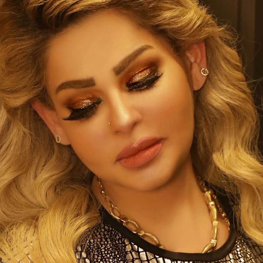 من هي ايمي تاتو | كم عمر مقدمة البرامج ايمي تاتو