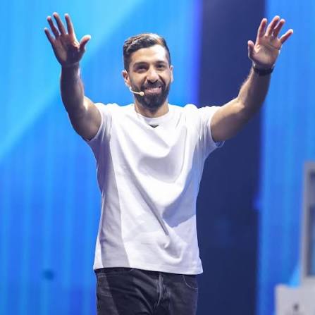 من هو مساعد الفوزان ويكيبيديا
